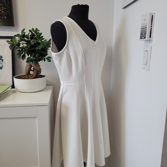 Gabby Skye White Dress - Picture 6 of 6